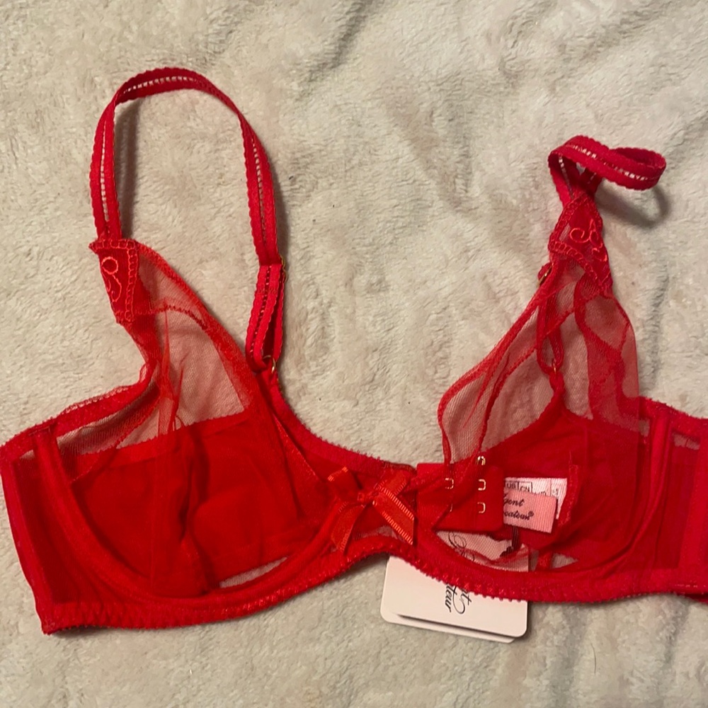Casper Bra Red 36B NWT